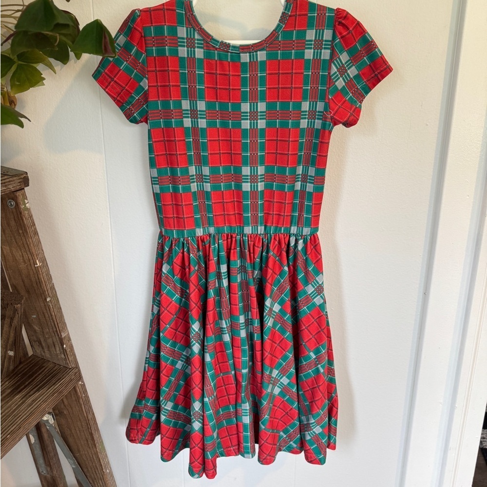 🎄 Holiday Plaid Twirl Dress 5/6 ✨ - Picture 3 of 6